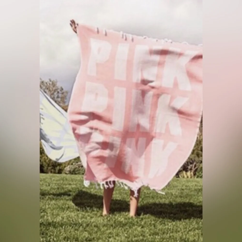 Pink VICTORIA'S SECRET Beach Blanket or Throw 100% Cotton 50IN X 60IN NEW